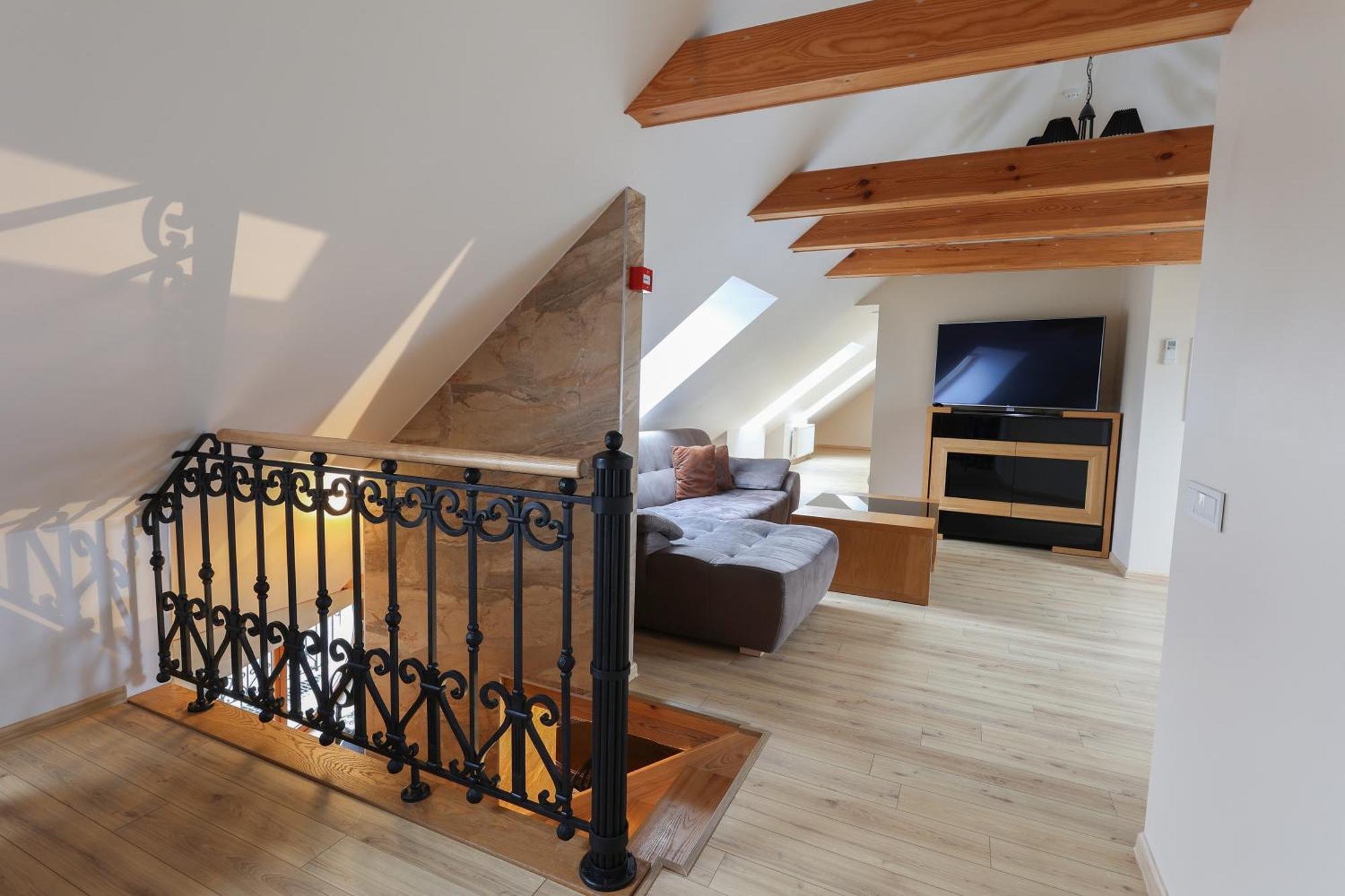 Central Hotel Radviliskis Экстерьер фото